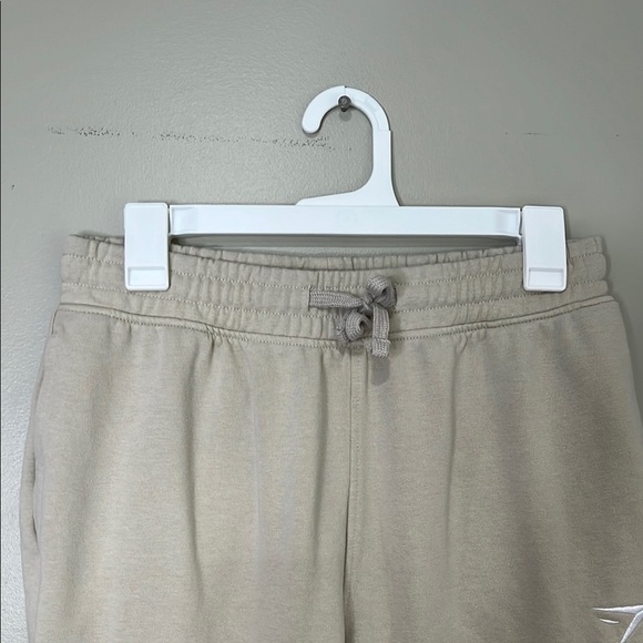 CREST JOGGERS Gymshark Joggers Beige with Logo Men’s Small Slim Fit - Picture 3 of 6